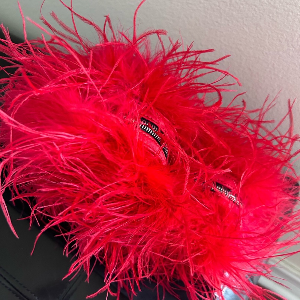 NWOT Alexander Wang Heart Pillow Ostrich Feathers Clutch Handbag - Picture 14 of 17